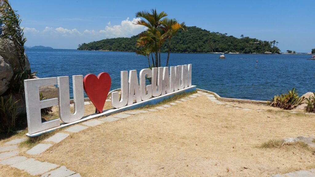 Praia da Pitangueira, Ilha de Jaguanum, Mangaratiba — foto 006