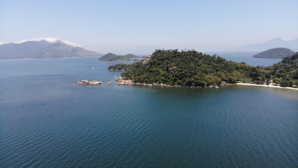 Praia da Várzea, Ilha de Jaguanum, Mangaratiba — foto 002