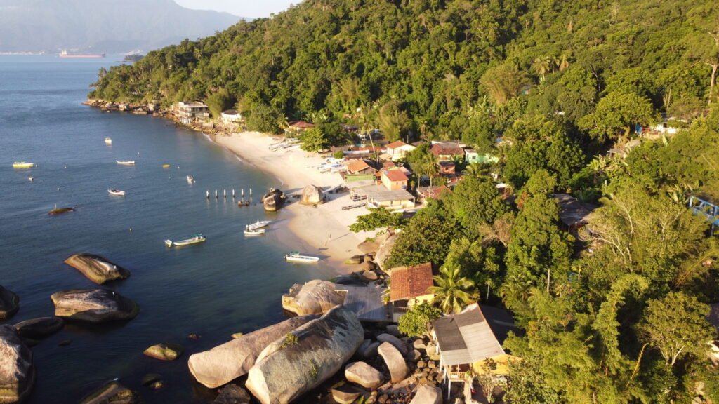 Praia de Calhaus, Ilha de Jaguanum, Mangaratiba — foto 002