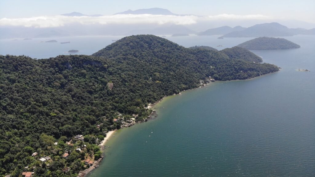 Praia da Várzea, Ilha de Jaguanum, Mangaratiba — foto 006