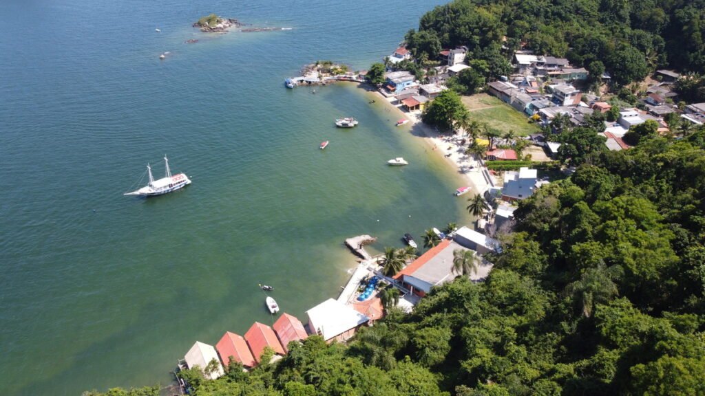 Praia da Pitangueira, Ilha de Jaguanum, Mangaratiba — foto 007